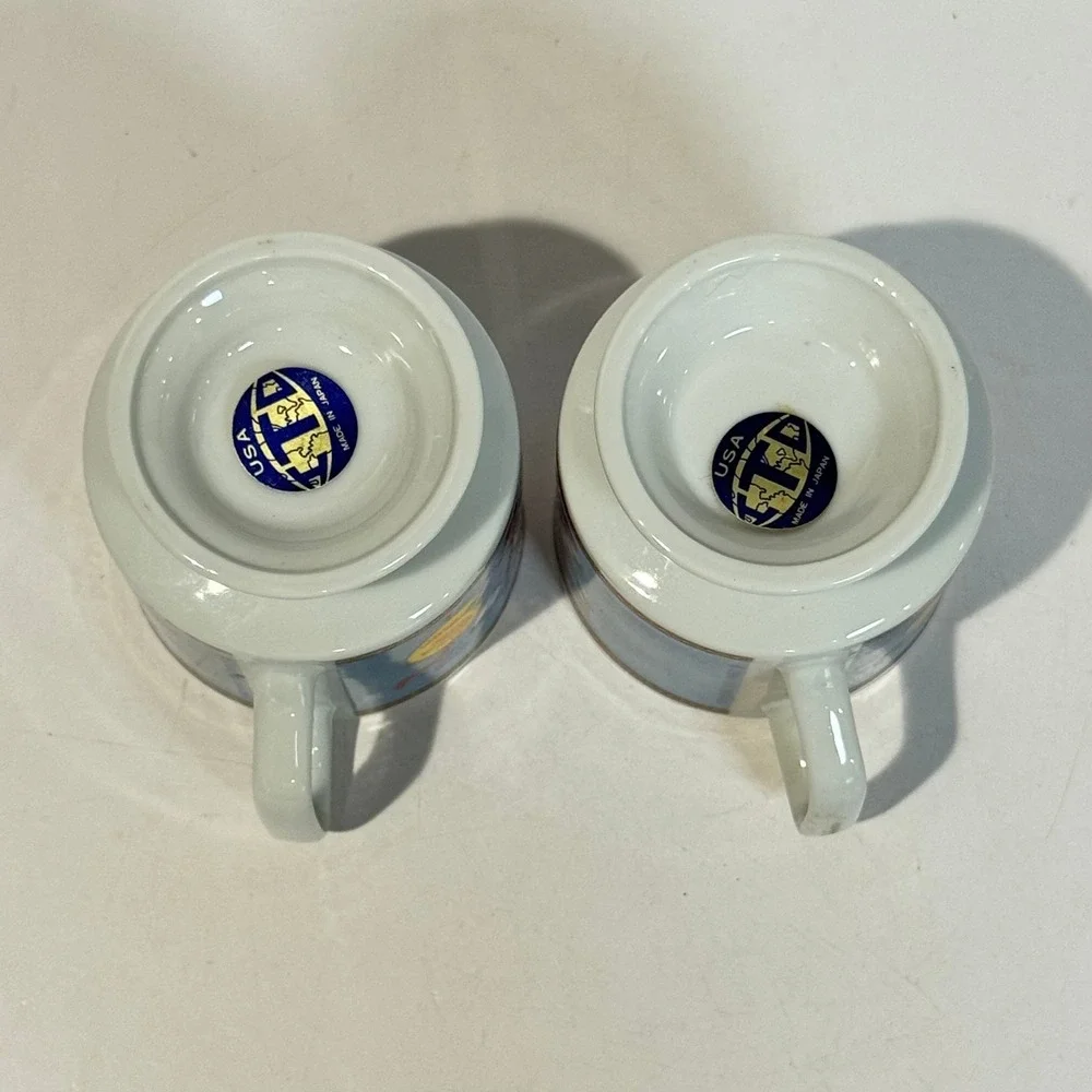 Vintage 70s Pair of Maxwell House Pedestal Coffee Mugs Cups ITD Japan Maker Mark